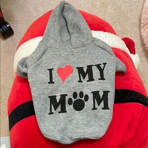 Gray 'I Love My Mom' Pet Hoodie